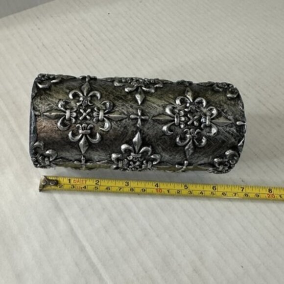 Fleur De Lis Renaissance Pillar Candle 6x3” Antiqued Silver Goth New Orleans - Picture 5 of 10
